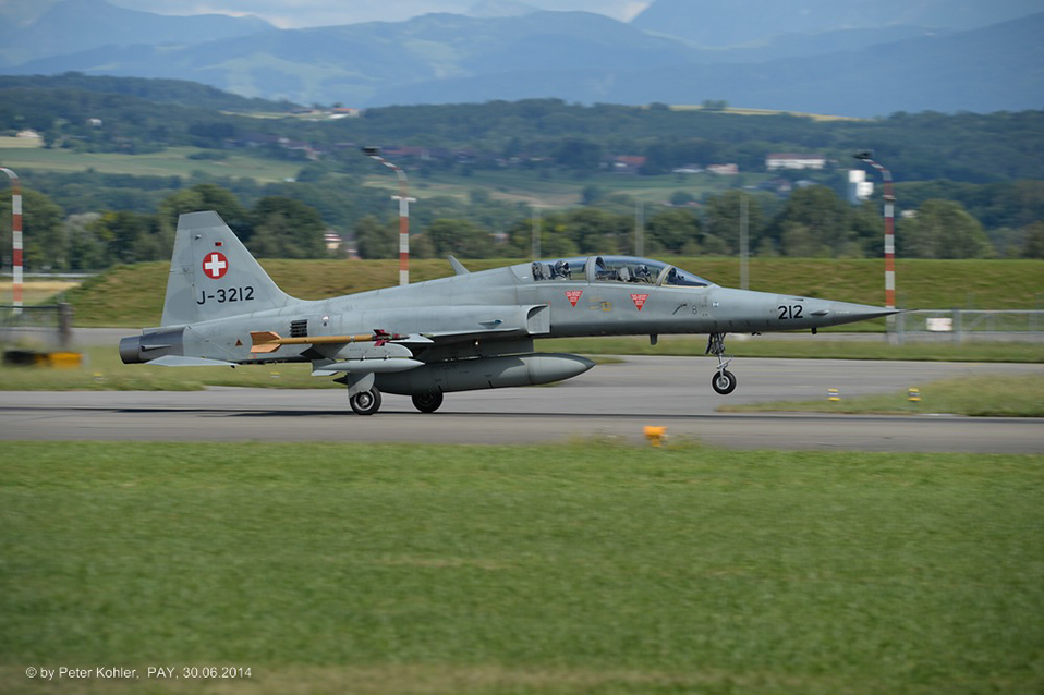 %_tempFileNamecomp_140630_PAY_Hunter+div%20565%