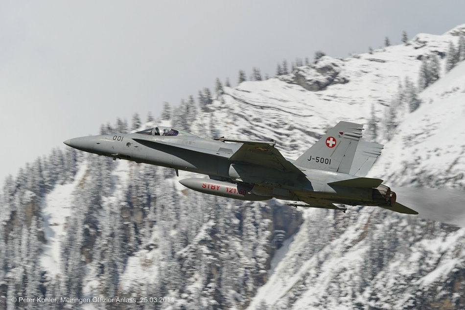 %_tempFileNamecomp_140325_MEI_Offizieranlass%20056%